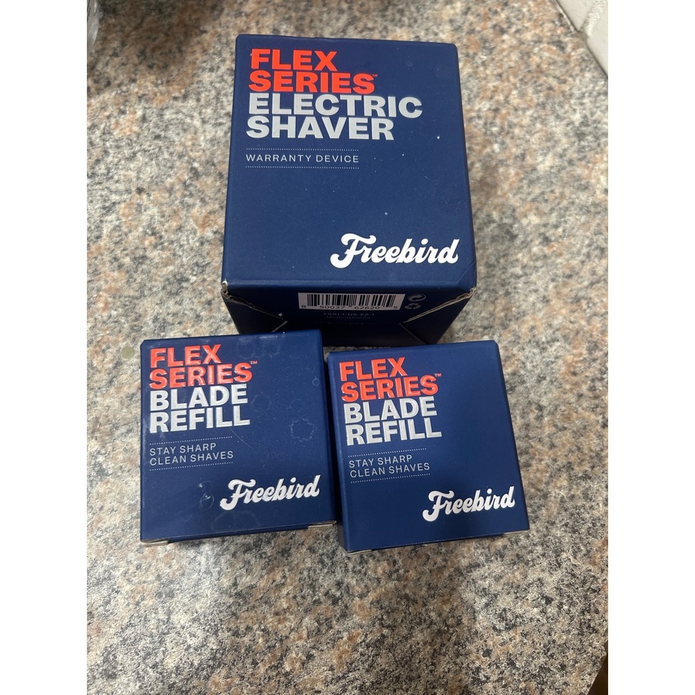 Freebird Flex Series Electric Shaver and 2 Blade Refills Bundle